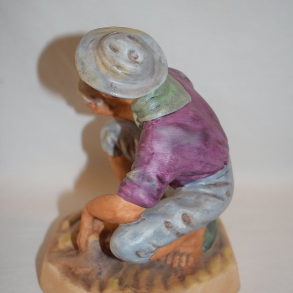 Vintage 1972 Royal Dalton Beachcomber Figure - Picture 4 of 5